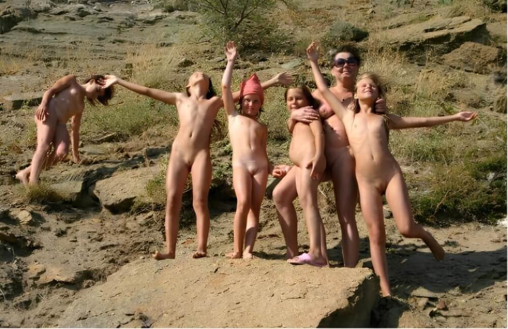 Nudism in a sunny day pics - Nature is considered the bodys natural clothing