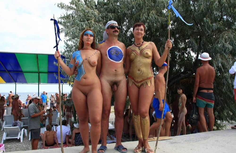 Three Painted Girl Poses pics - Belief in oneself and ones own strengths are important qualities for practitioners of naturism and nudism