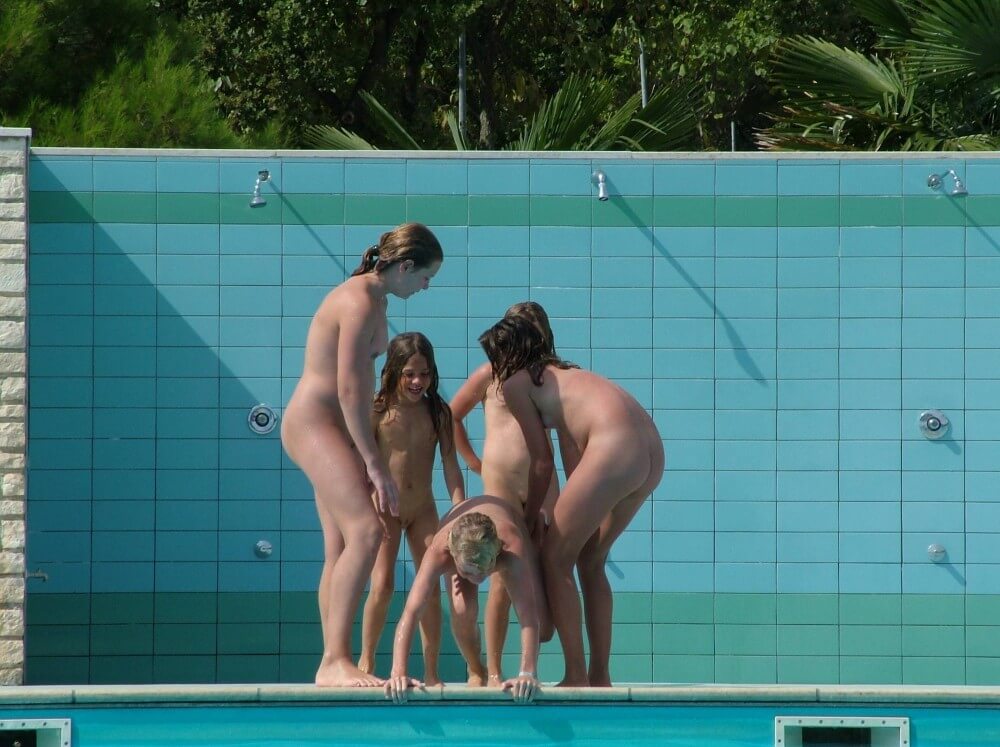 FKK Outdoor Children Pool pics - A well-known naturist center