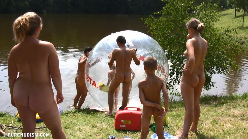 Aqua Nude Relaxation Full HD - Nudism is based on naturalness and openness