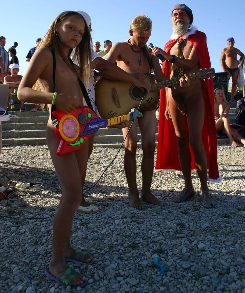 Naturist Beach Contests photos - Through naturism, people seek an opportunity to become closer to nature and to themselves