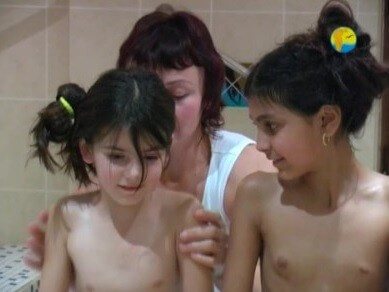Naturist Freedom: Girls In Sauna upd - Delegation of European Nudists
