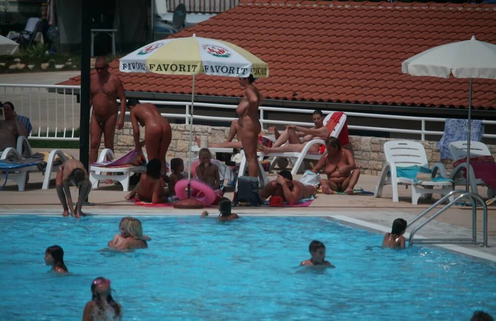 Naturist Pool Observation pics - The first step toward home nudism
