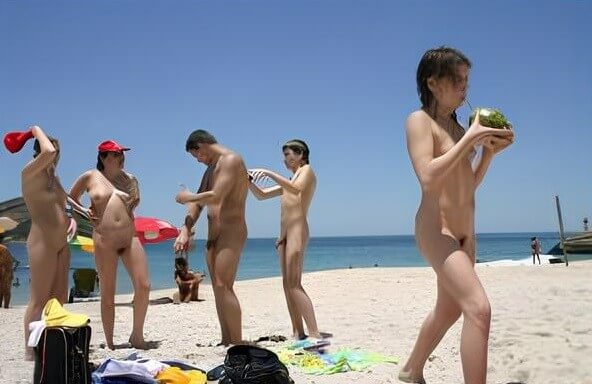 Premium Content # 26 - Naturists love movement and activity