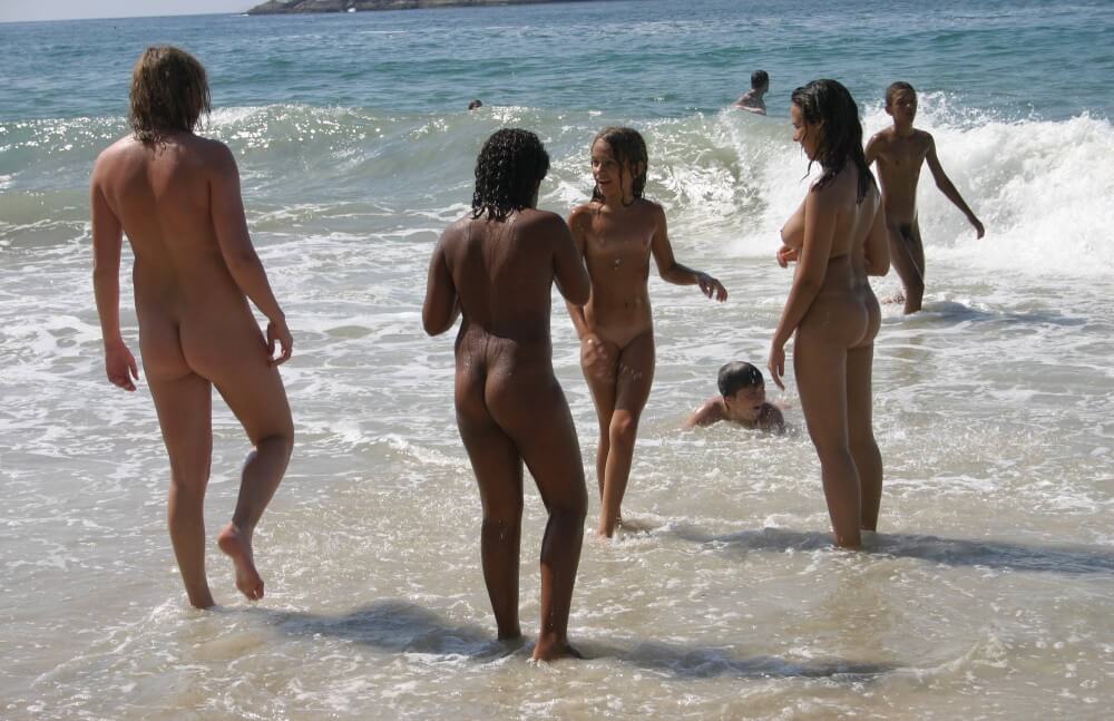 Brazils Water Refreshing pics - The impact of naturism on health