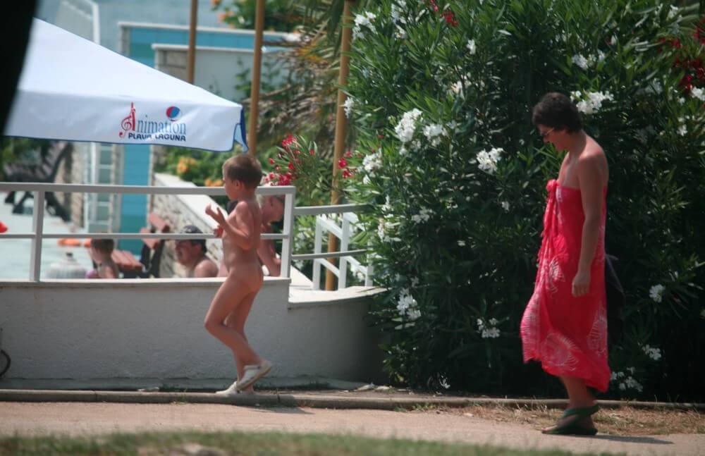 Naturist Pool Walkaround pics - The sacred significance of the nude