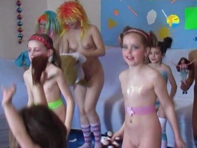 Naturism Freedom: Disco - Overcoming inhibitions is one of the goals of nudism