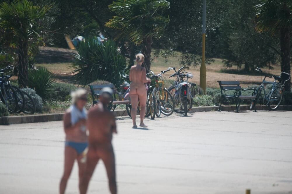 FKK Resort Assortment pics - In naturism, people are equal regardless of circumstances