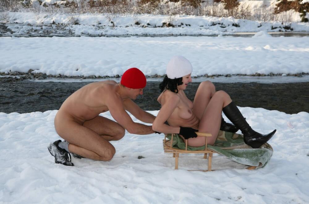 Naturist Girl Snow Day Couples Sled pics - Naturalness and freedom go hand in hand with naturism