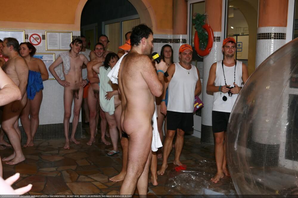 Naturism photo gallery # 56 - Many see bodily freedom as an important value