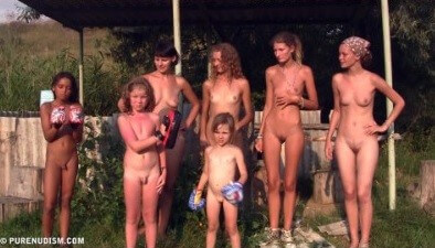 Coastral Paradise Full HD - People who practice nudism also believe that everyone is equal, regardless of circumstances