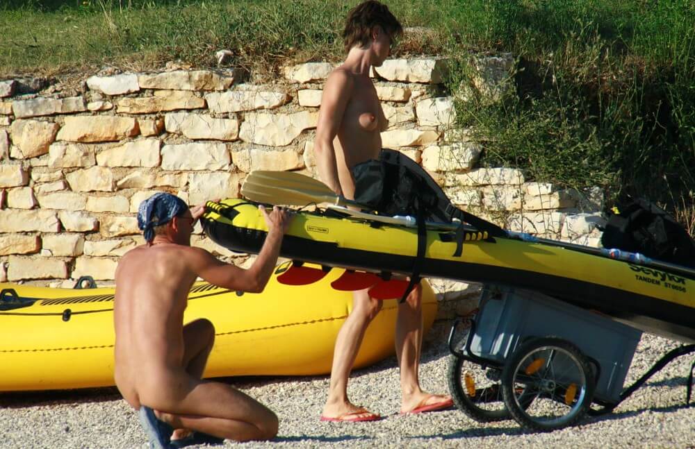 Rafting Team Excursions pics - Nudism brings joy to life