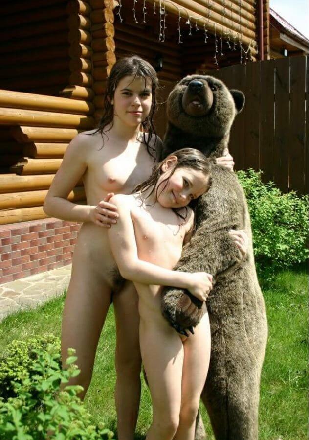 Naturism photo gallery # 57 - Nature fills the naked body with energy and inspiration