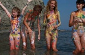 A Mediterranean Crag photos - Nudism and naturism promote inner happiness and harmony