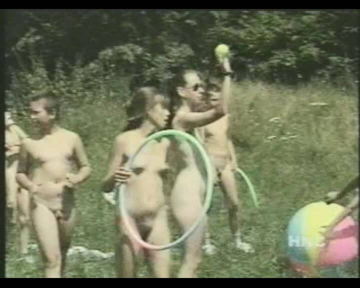 Helios Natura: Nudi Youth Weekend - Boundaries disappear in the world of nudism