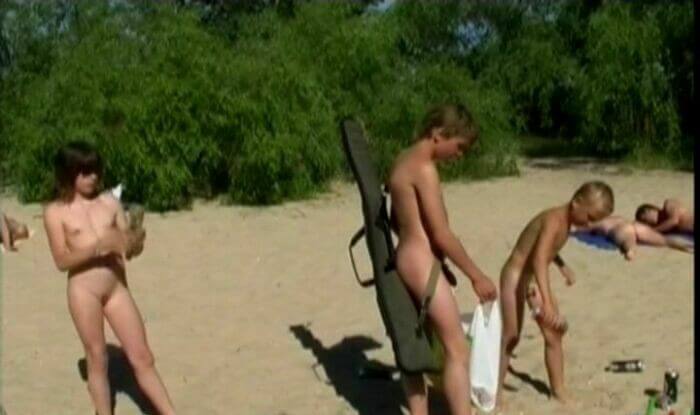 Enature video - Naked Shoot Out - In nude recreation, harmony with nature and inner balance are important