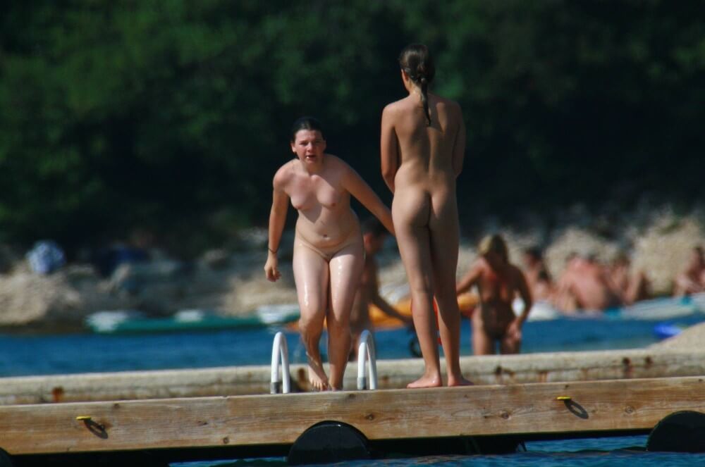 Wooden Island Freedom pics - The entire upper aristocracy practiced nudism